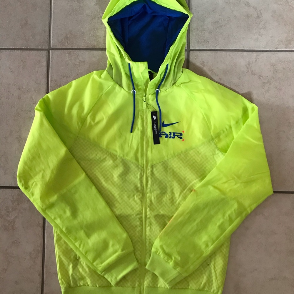 NWT Men’s Nike Catching Air Windrunner Neon Blue
